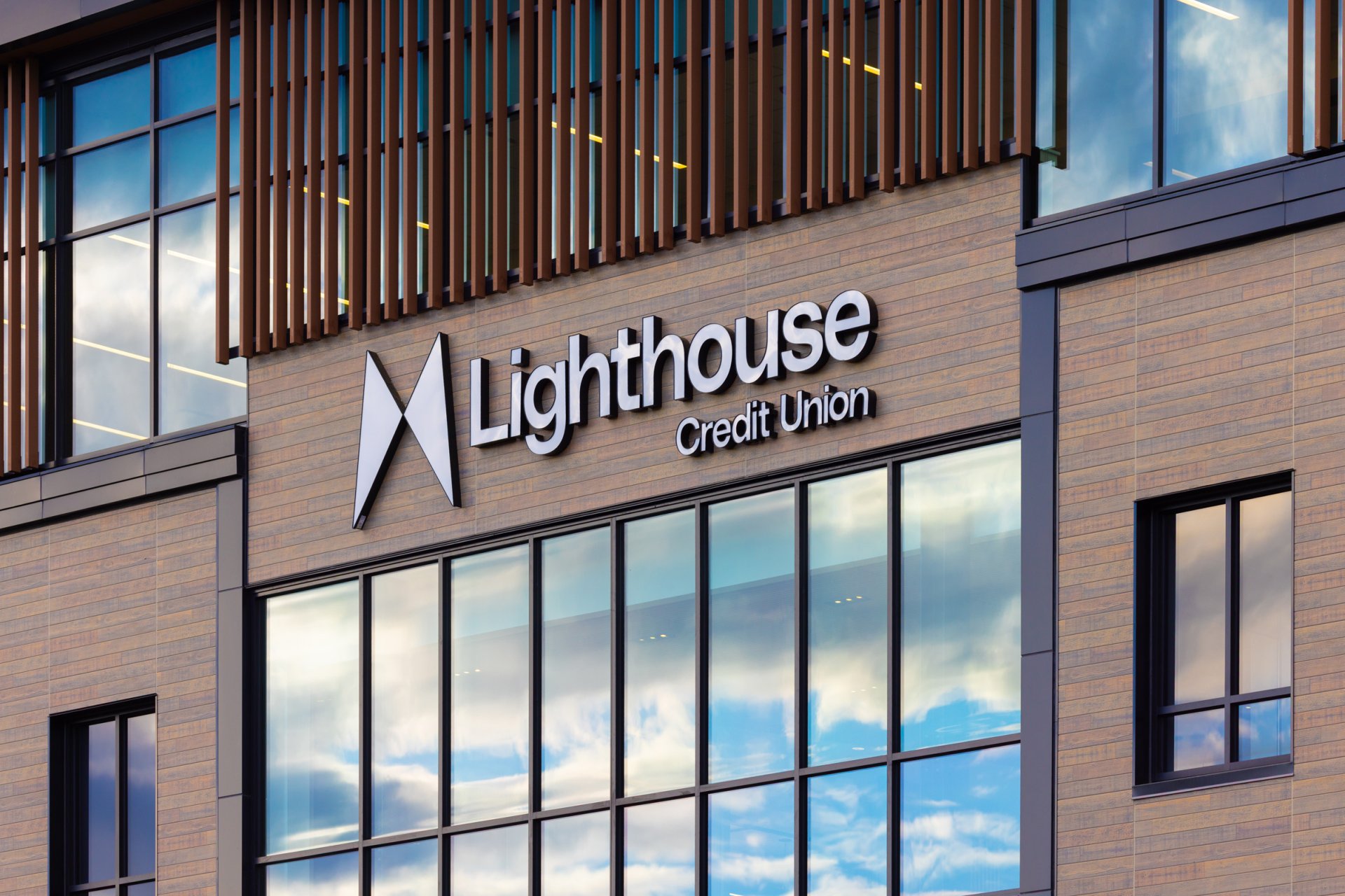 Lighthouse Exterior Logo2